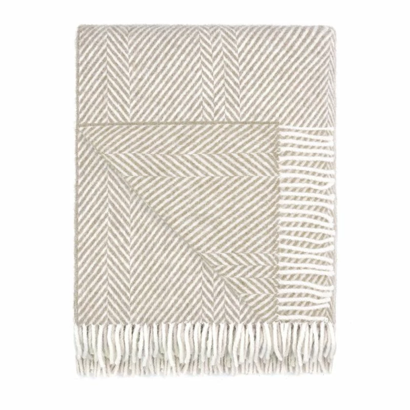 Wholesale π Wilde Heavyweight Undyed British Wool Chevron Blanket - Silver By Paul James Knitwear π 5 Wholesale π Wilde Heavyweight Undyed British Wool Chevron Blanket - Silver By Paul James Knitwear π - Image 3